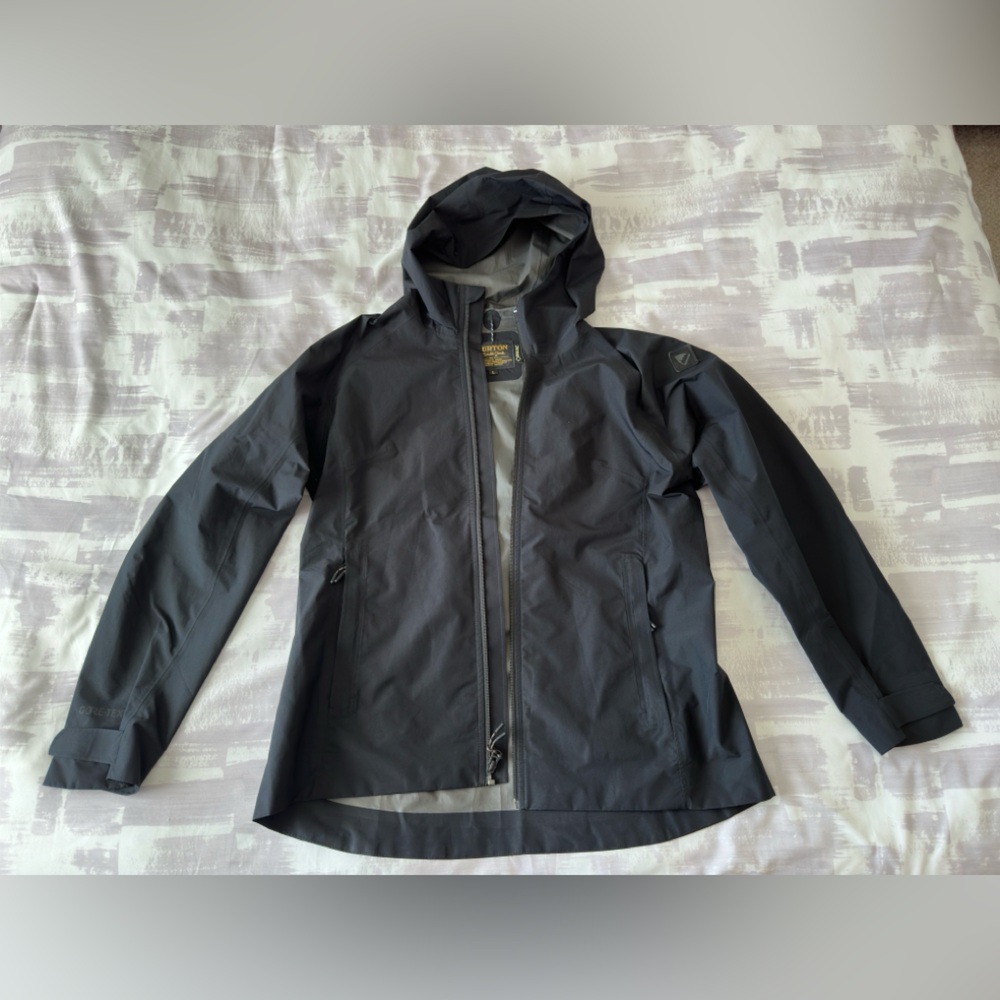 Burton Goretex rain jacket